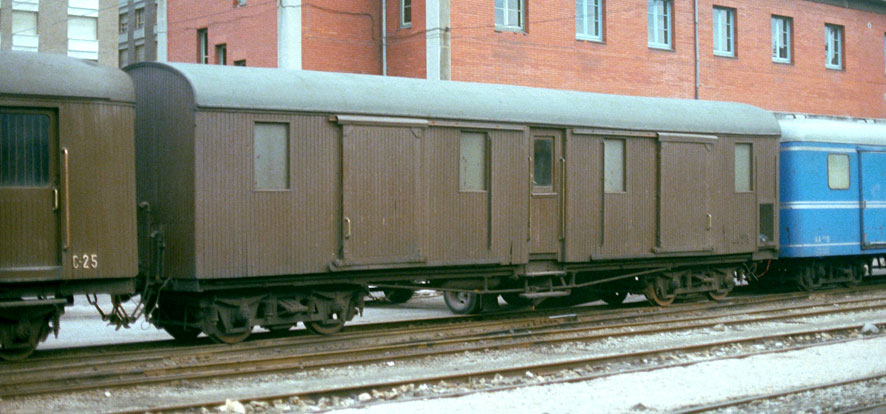 Ferrocarriles Económicos de Asturias –furgón equipajes Foto: Werner Hardmeier,Ruemlang,Suiza ©