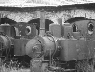 Locomotoras apartadas en Utrillas Lavaderos, año 1979, foto: Juan Peris