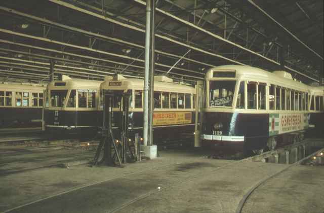 Cocheras de Chamartin, con coches de la serie PC 1000