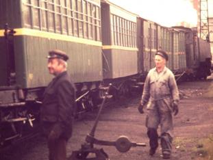 Formacion del tren correo, año 1979, foto : Juan Peris Torner