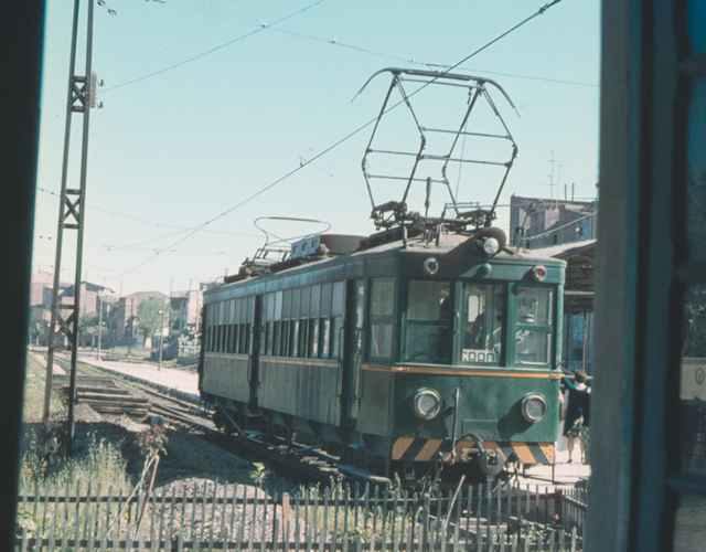 Automotora en el Grao de Valencia